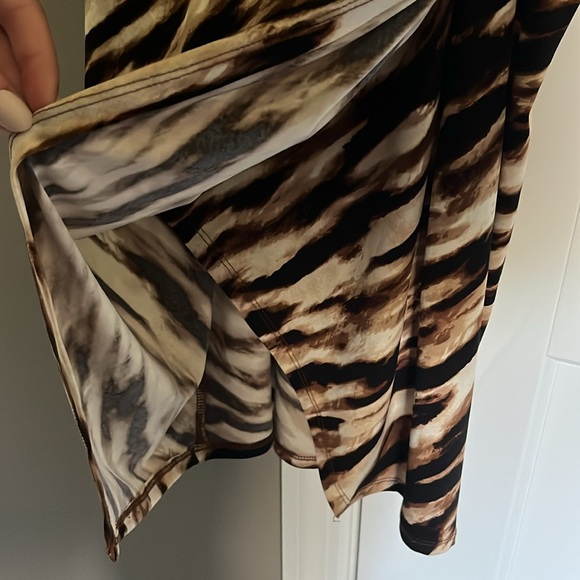 Leith Wrap Animal Print dress - Size M - Picture 7 of 10